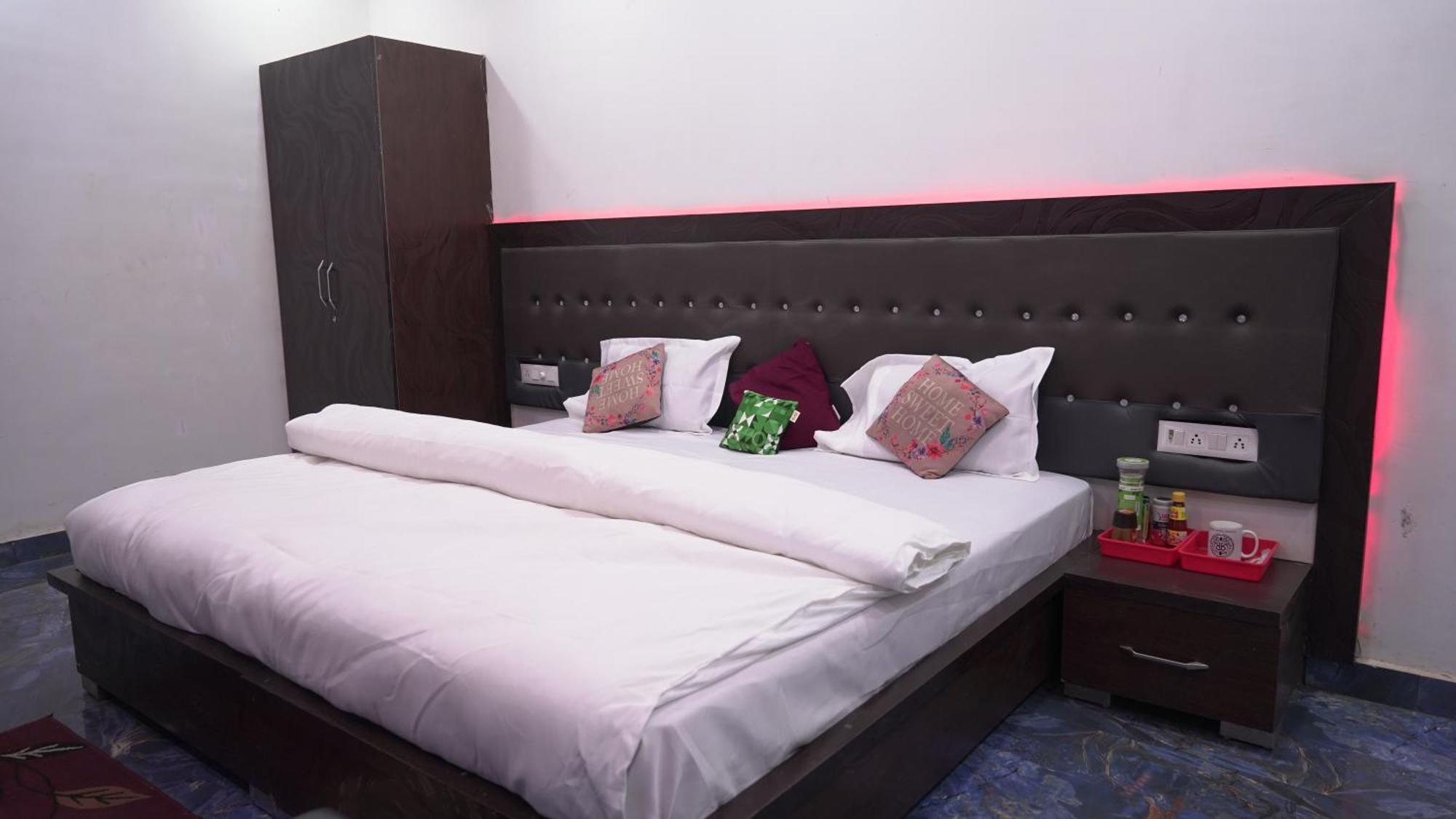 Rajmahal Resort Banquet Hall And Hotel Patna  Kültér fotó